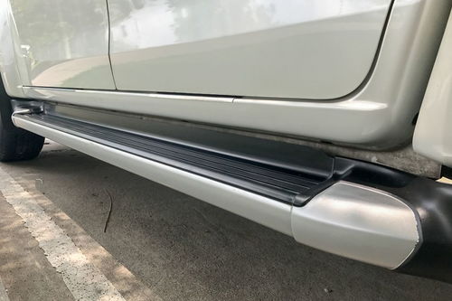 2013款新寶來汽車后保險杠拆裝難度詳解